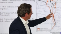 Vorstellung der auf fünf reduzierten Grobtrassen für den Brenner-Nordzulauf: Andreas Scheuer (CSU), Bundesminister für Verkehr und digitale Infrastruktur im Kabinett Merkel IV. Foto: Olaf Konstantin Krueger