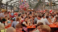 Herbstfest Rosenheim 2019: Flötzinger Bräu-Festzelt. Foto: Olaf Konstantin Krueger